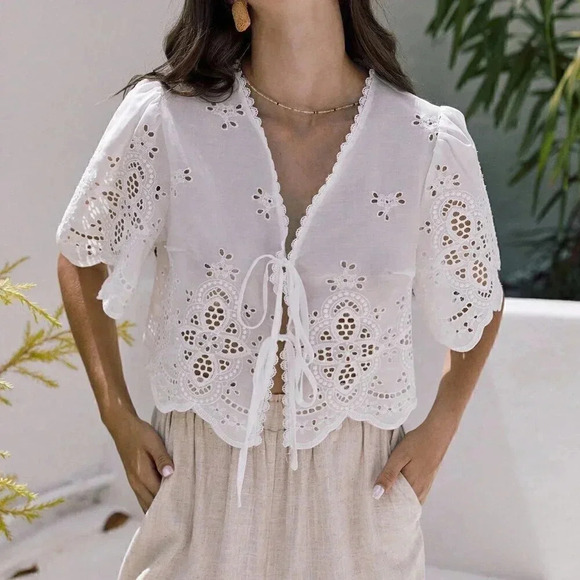 White Boho Women's Summer Ruffle Sleeve Embroidery Fabric Lace Up Short Top - Picture 1 of 6